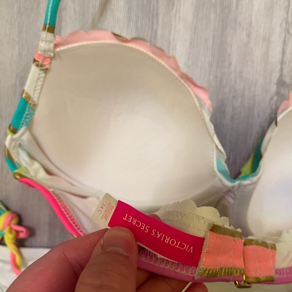 Victoria’s Secret rainbow stripped getaway side tie bikini 34C/Small - Picture 2 of 3